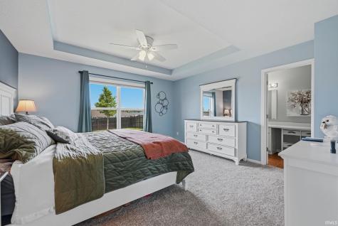 1818 Midsummer Night Cove Fort Wayne IN 46818