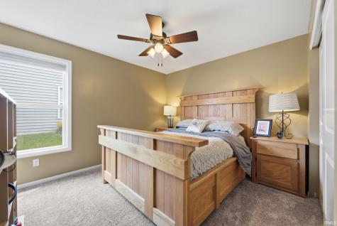 1818 Midsummer Night Cove Fort Wayne IN 46818