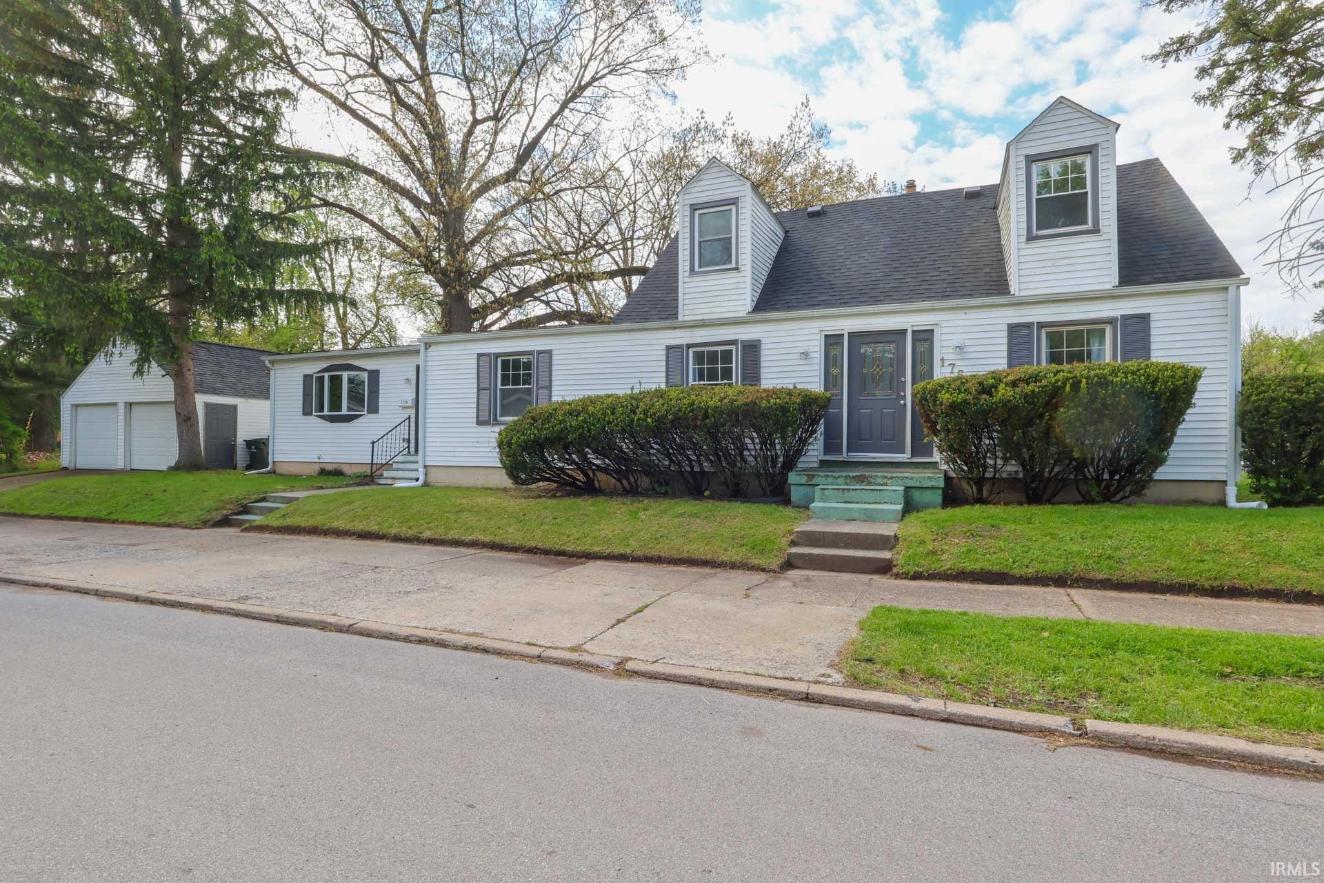 1758 Obrien Street South Bend IN 46628