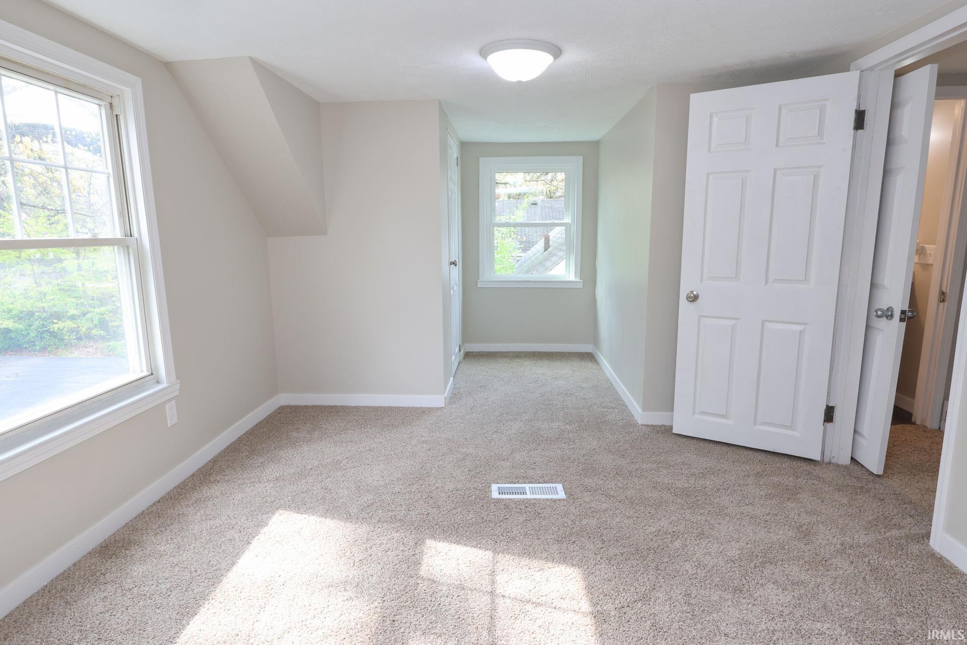 1758 Obrien Street South Bend IN 46628