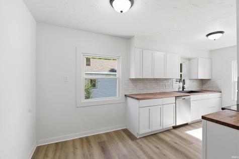 4739 Stellhorn Road Fort Wayne IN 46815