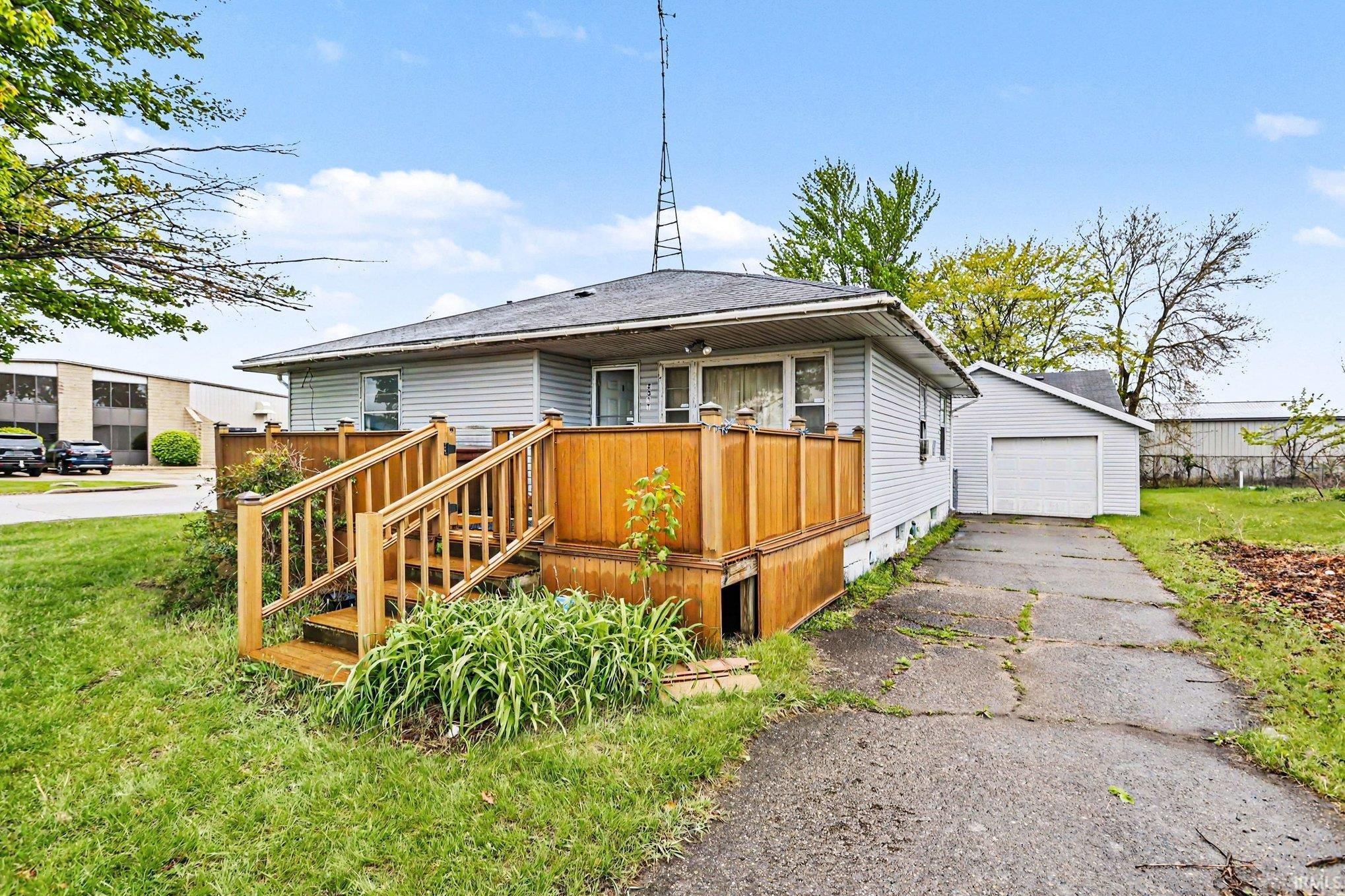 2537 Middlebury Street Elkhart IN 46516