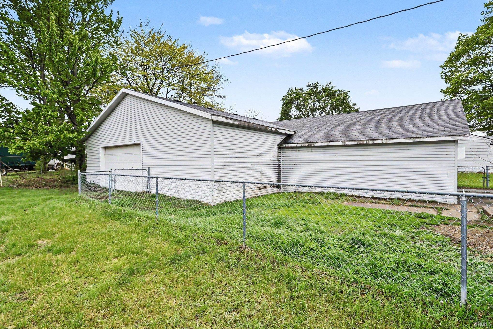 2537 Middlebury Street Elkhart IN 46516