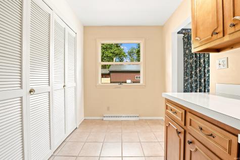 935 S Westchester Park Drive Yorktown IN 47396