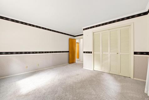 935 S Westchester Park Drive Yorktown IN 47396