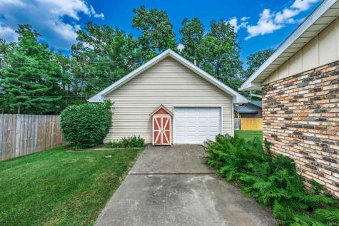 935 S Westchester Park Drive Yorktown IN 47396