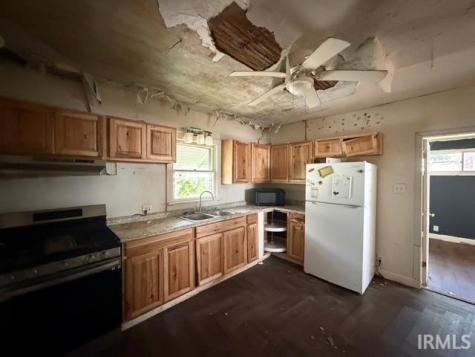 1405 5th Street Bedford IN 47421
