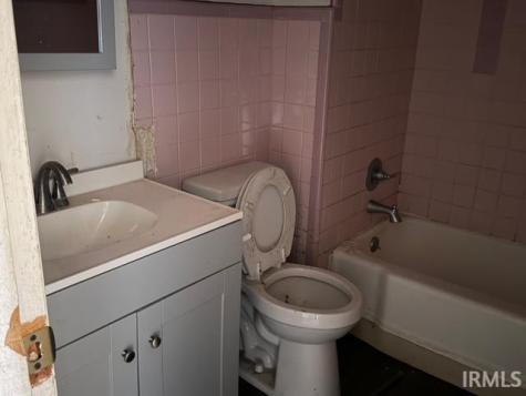 1405 5th Street Bedford IN 47421