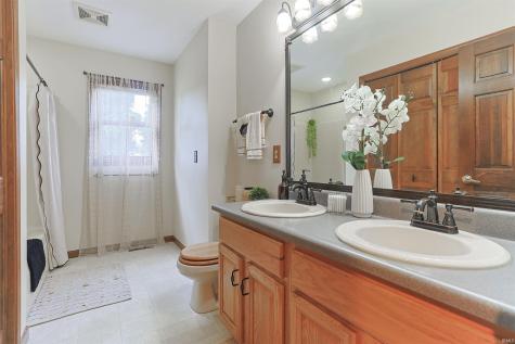 10333 Dunn Road Osceola IN 46561
