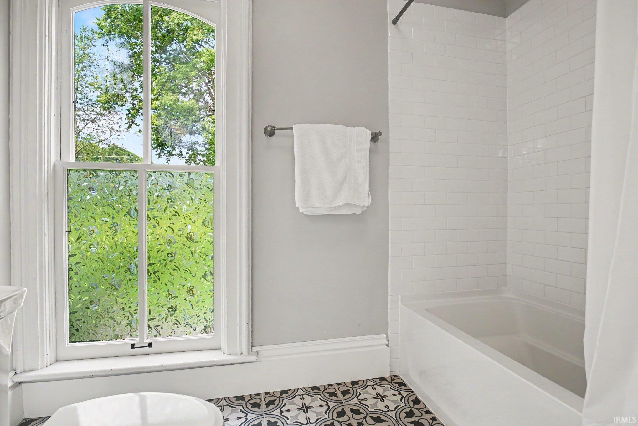14016 Dragoon Trail Mishawaka IN 46544