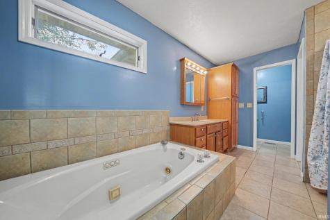 32794 Nature View Drive New Carlisle IN 46552