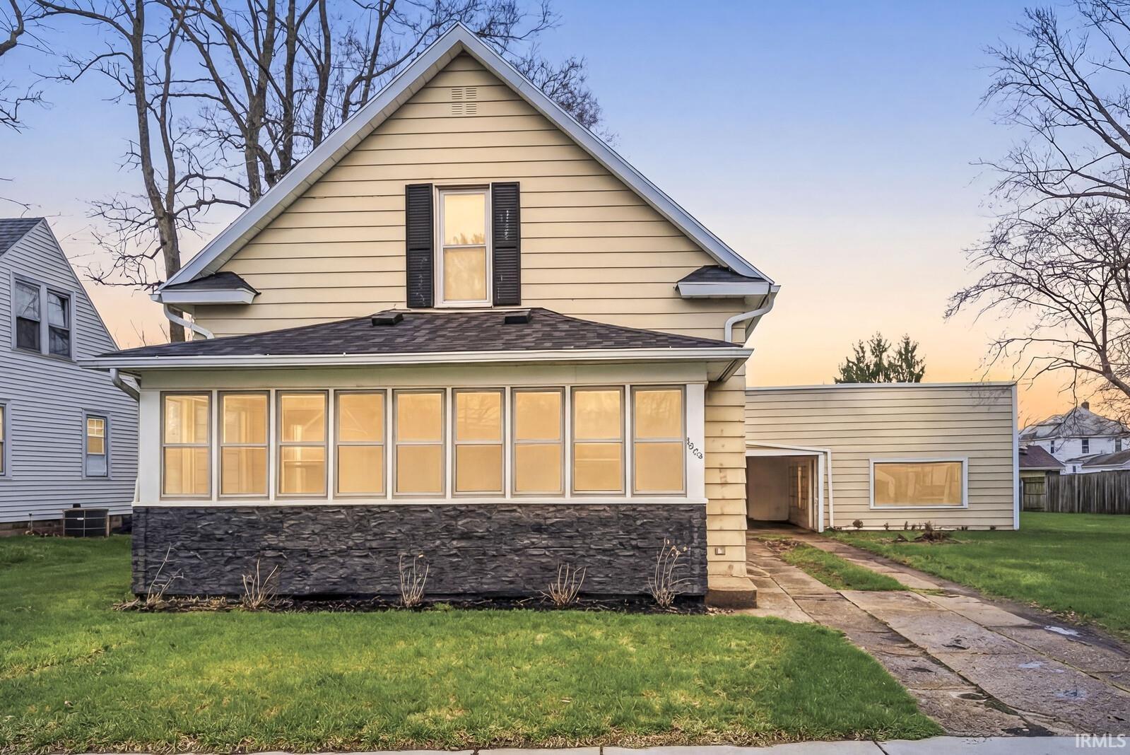 1434 E 4th Street Mishawaka IN 46544