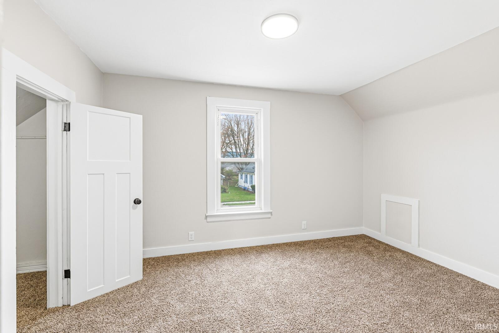 1434 E 4th Street Mishawaka IN 46544