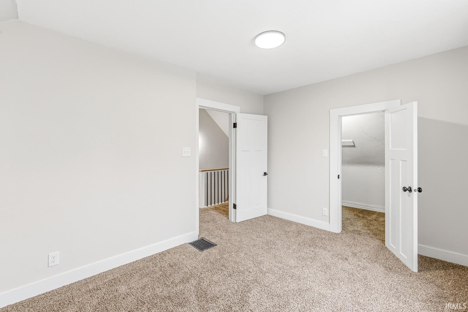 1434 E 4th Street Mishawaka IN 46544