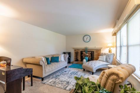6632 Clovercrest Drive Fort Wayne IN 46815