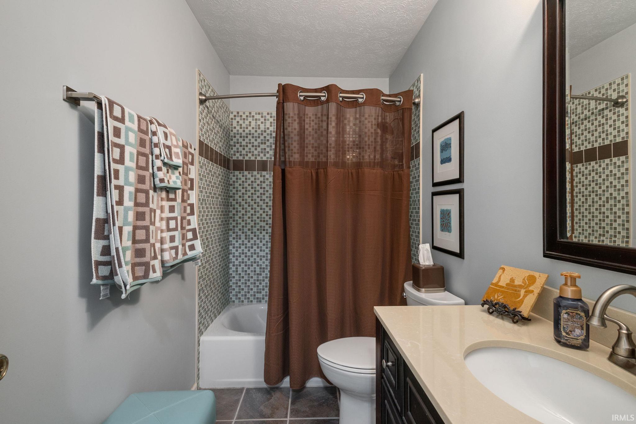 14479 Old Trace Court Granger IN 46530