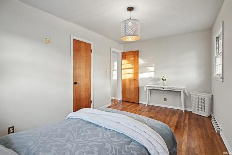 1632 N Kenmore Street South Bend IN 46628
