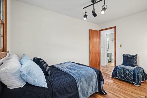 1632 N Kenmore Street South Bend IN 46628