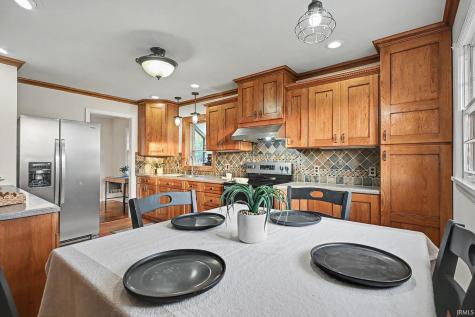 1632 N Kenmore Street South Bend IN 46628
