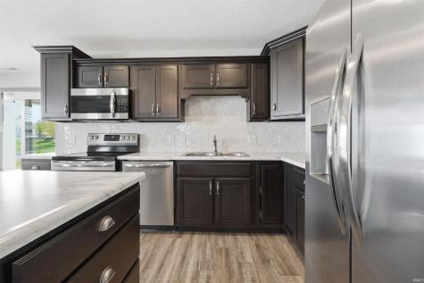 735 W Hamilton Road Fort Wayne IN 46814