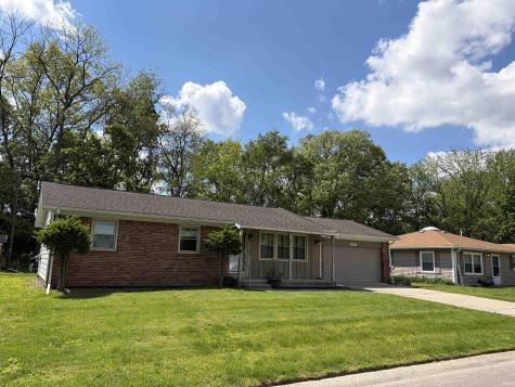 1104 Maxwell Avenue Monticello IN 47960