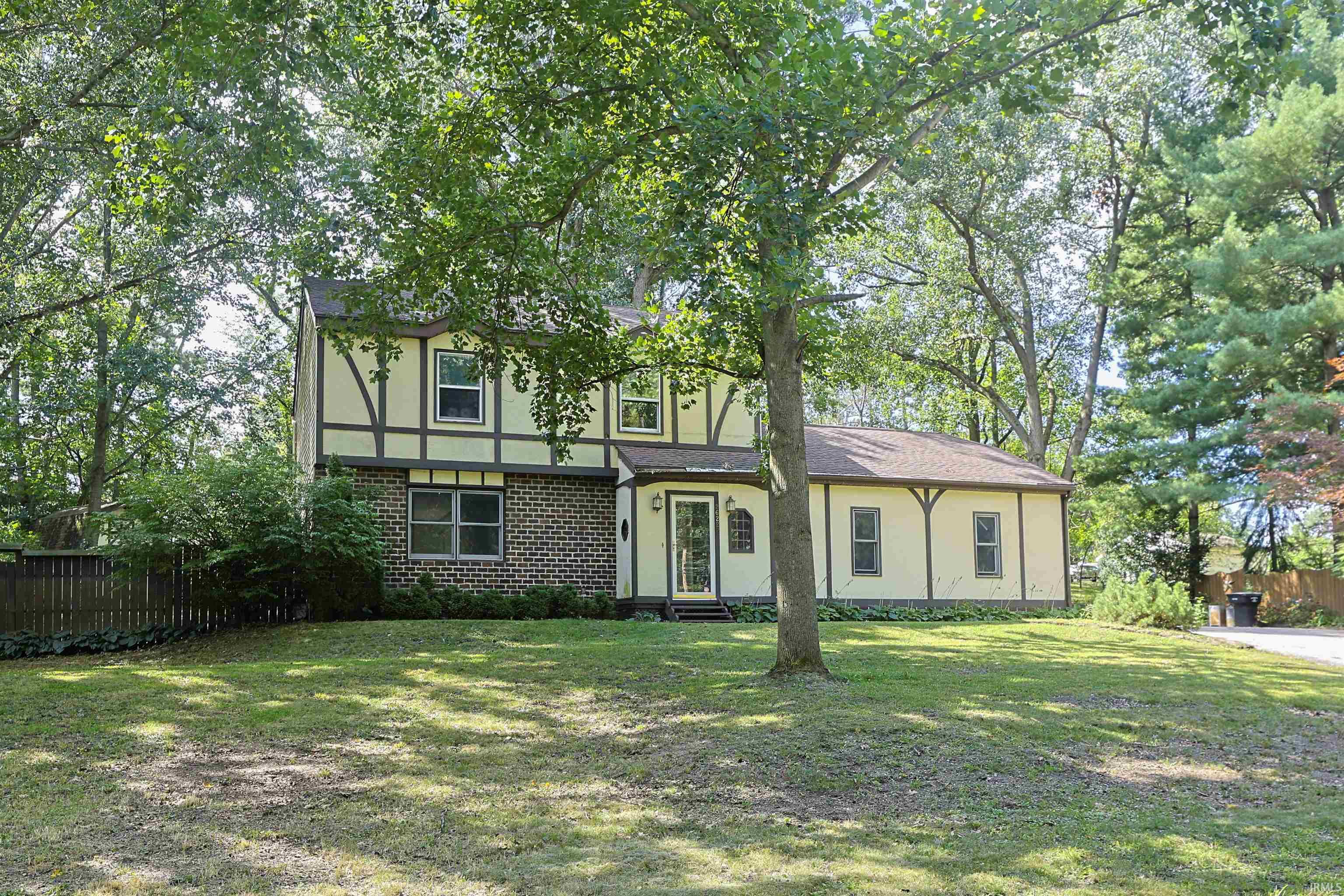 26222 Tyris Street South Bend IN 46619