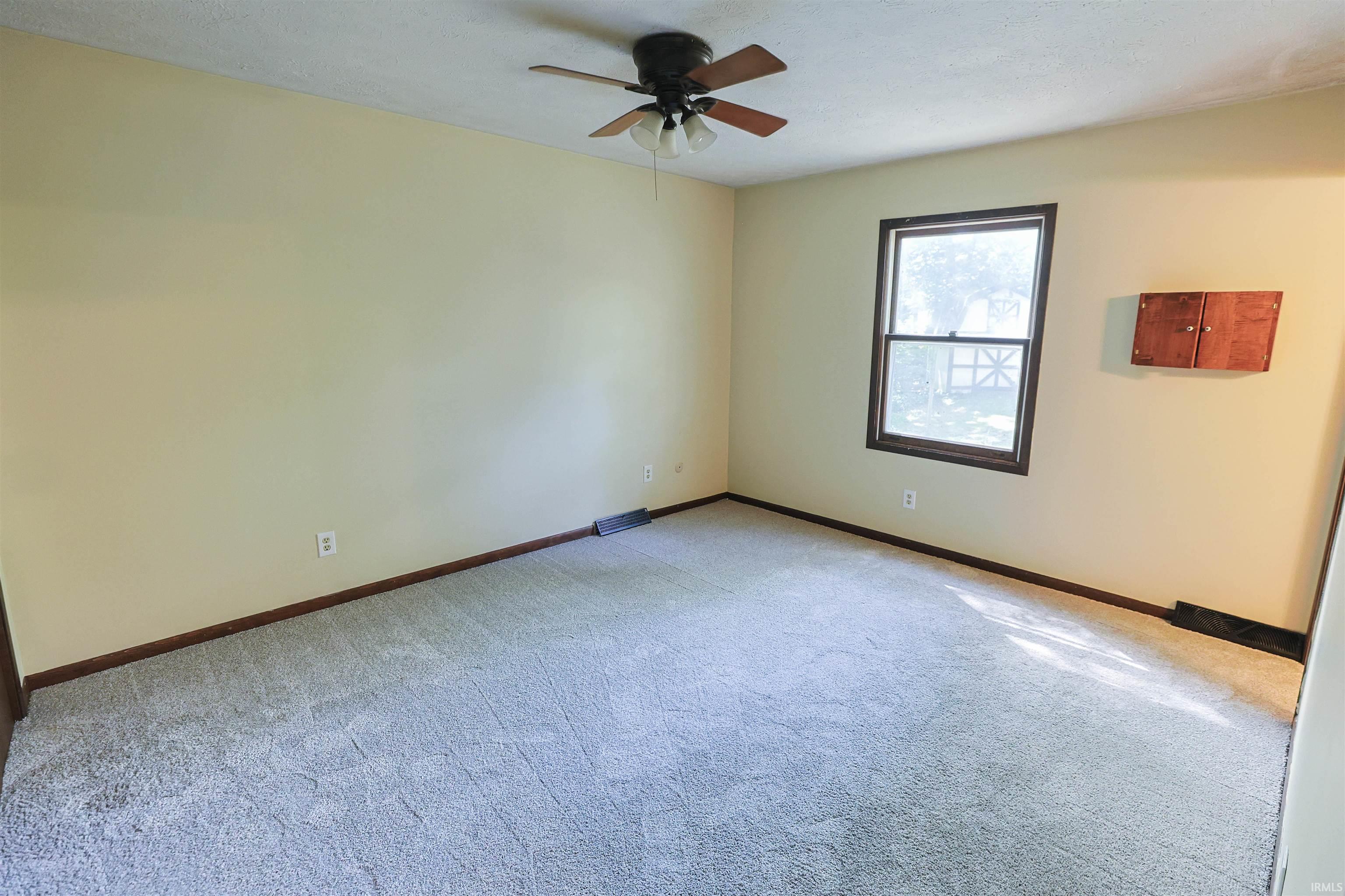 26222 Tyris Street South Bend IN 46619
