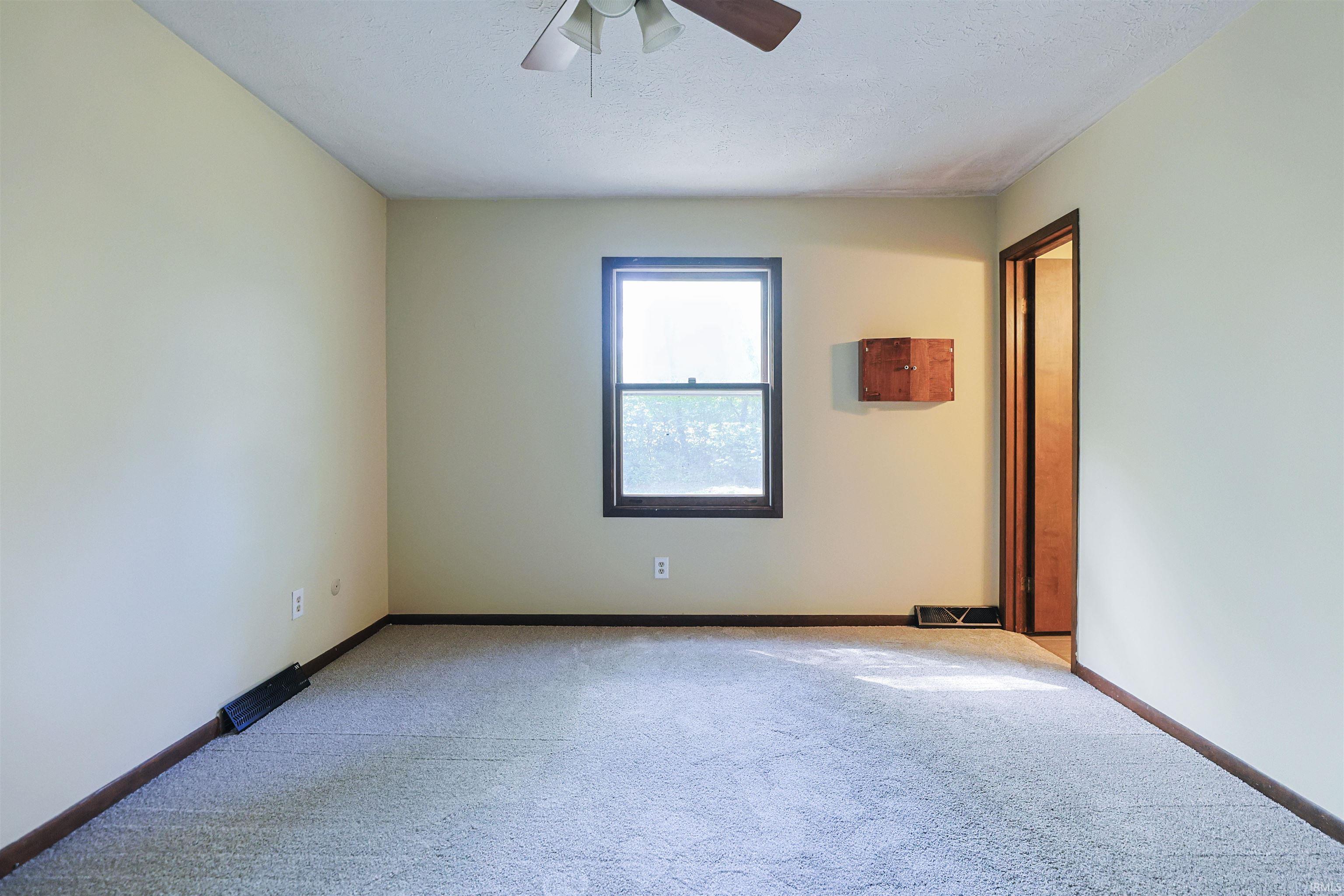 26222 Tyris Street South Bend IN 46619