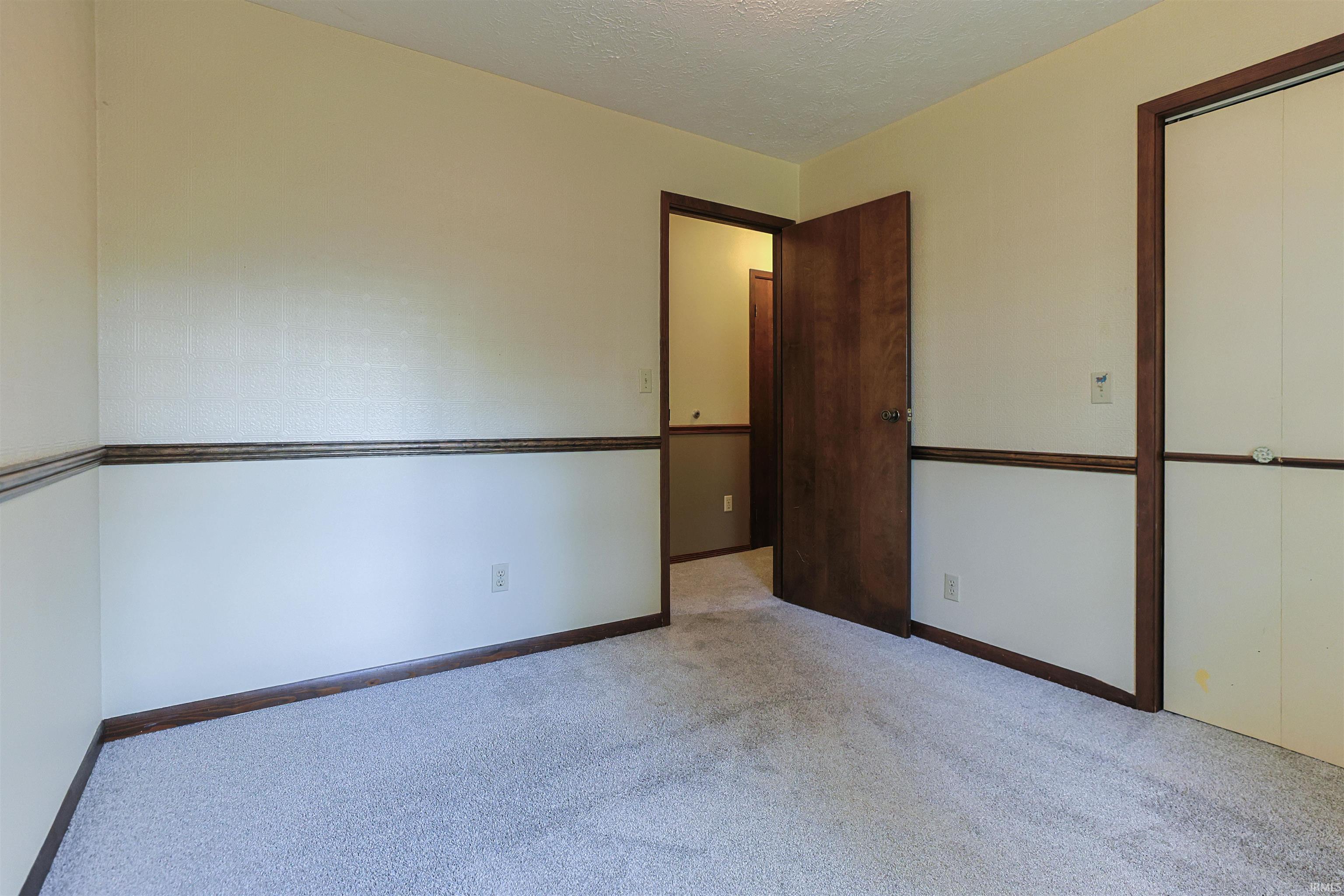 26222 Tyris Street South Bend IN 46619