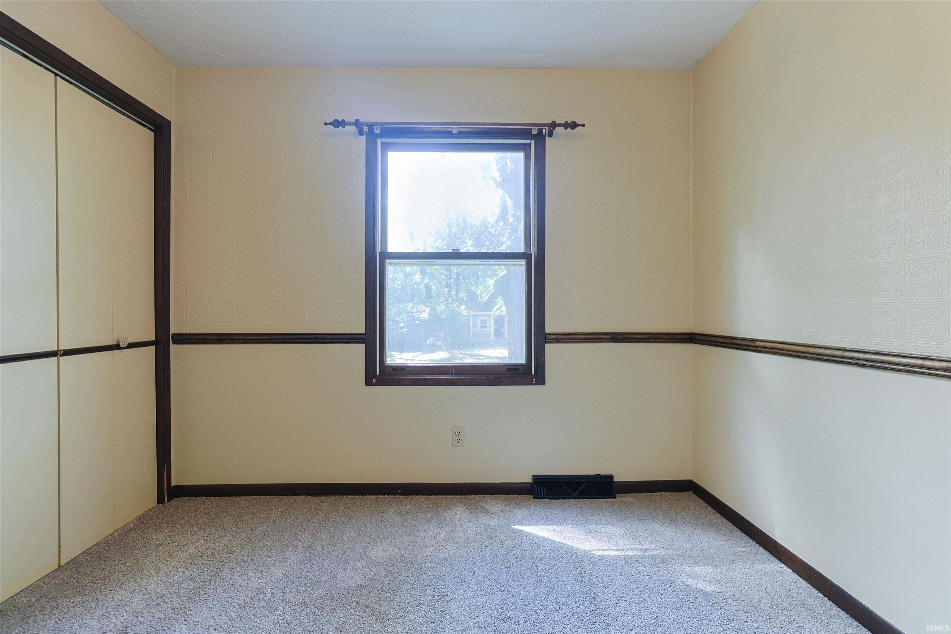 26222 Tyris Street South Bend IN 46619