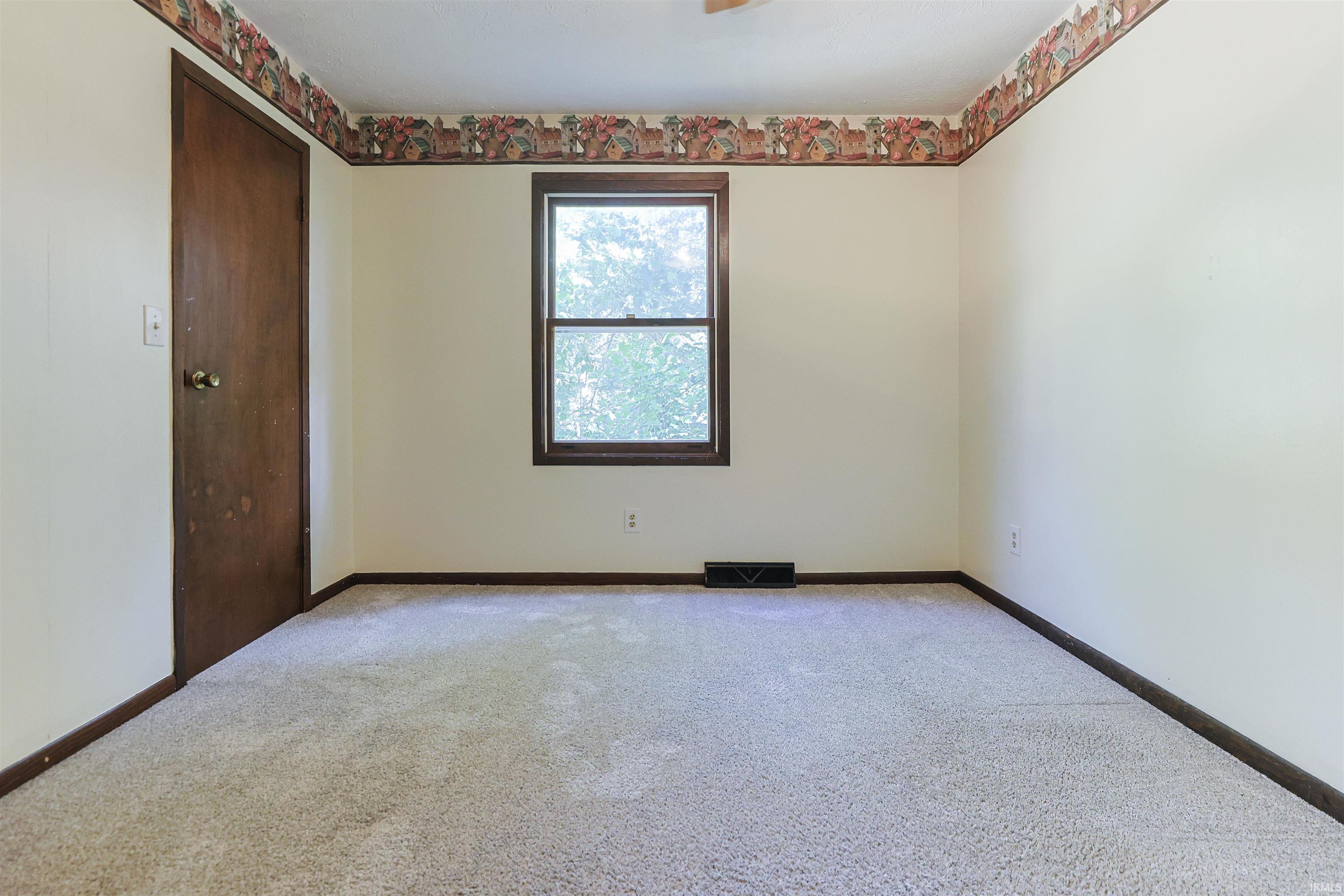 26222 Tyris Street South Bend IN 46619