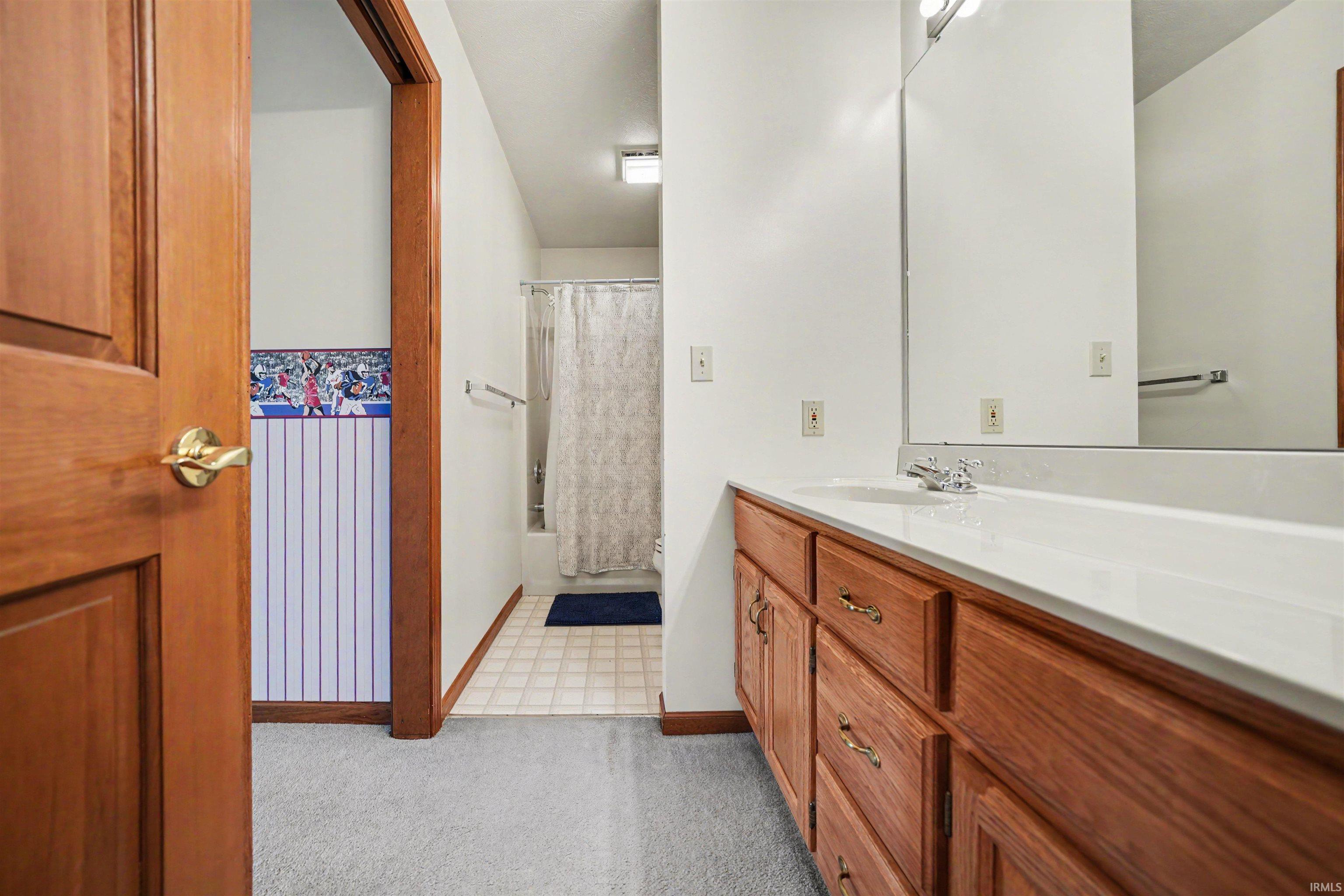 1212 Echo Drive South Bend IN 46614