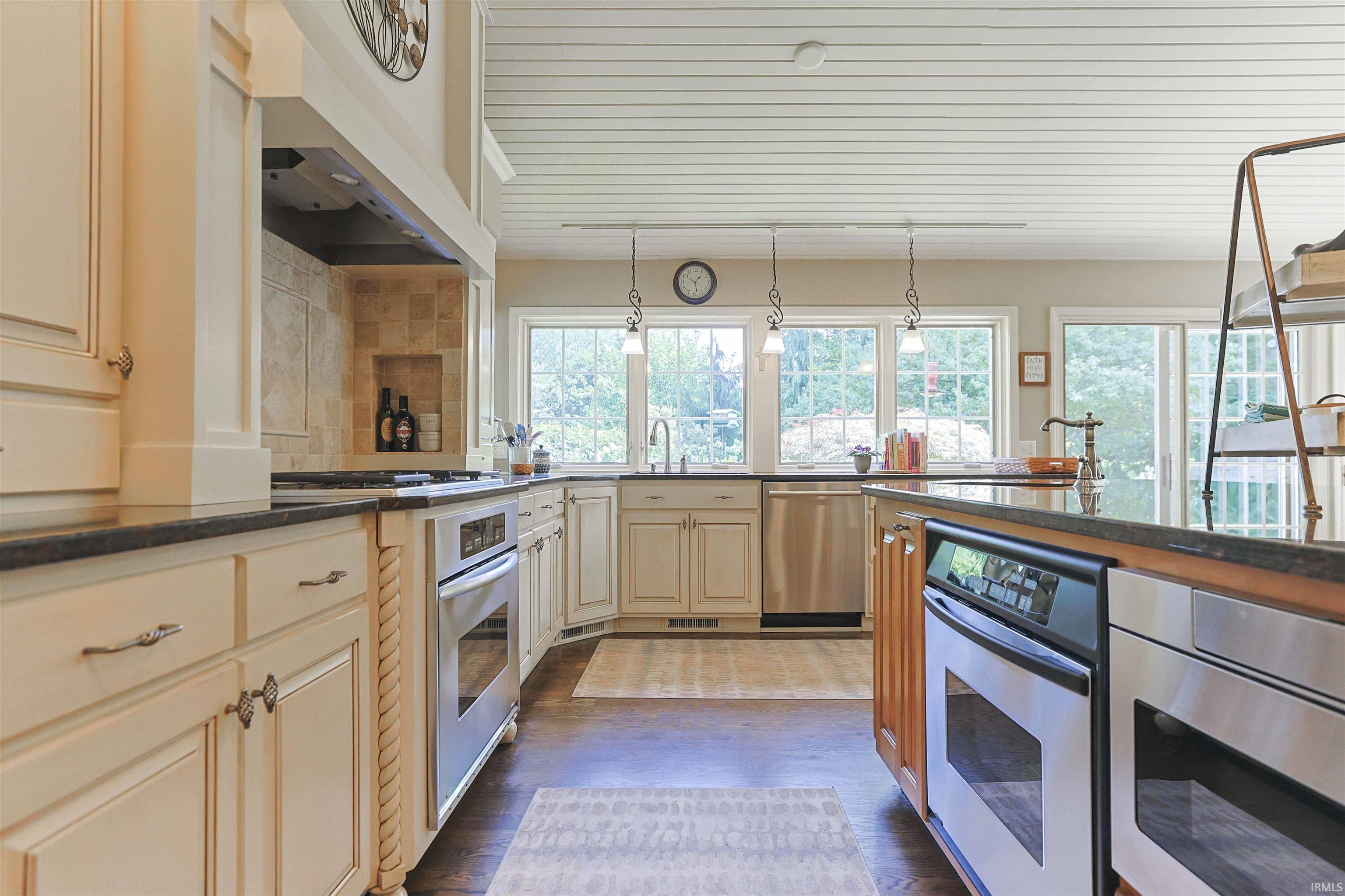 1326 Garland Road South Bend IN 46614