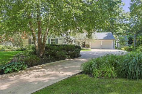 1326 Garland Road South Bend IN 46614