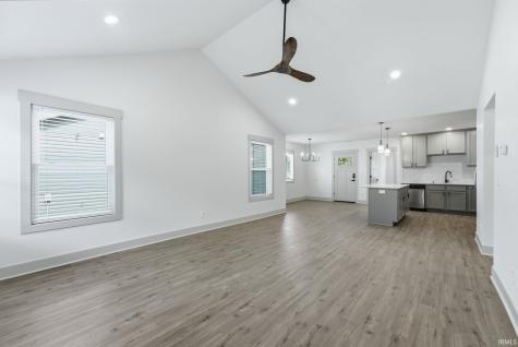 3704 Grayston Avenue Fort Wayne IN 46806
