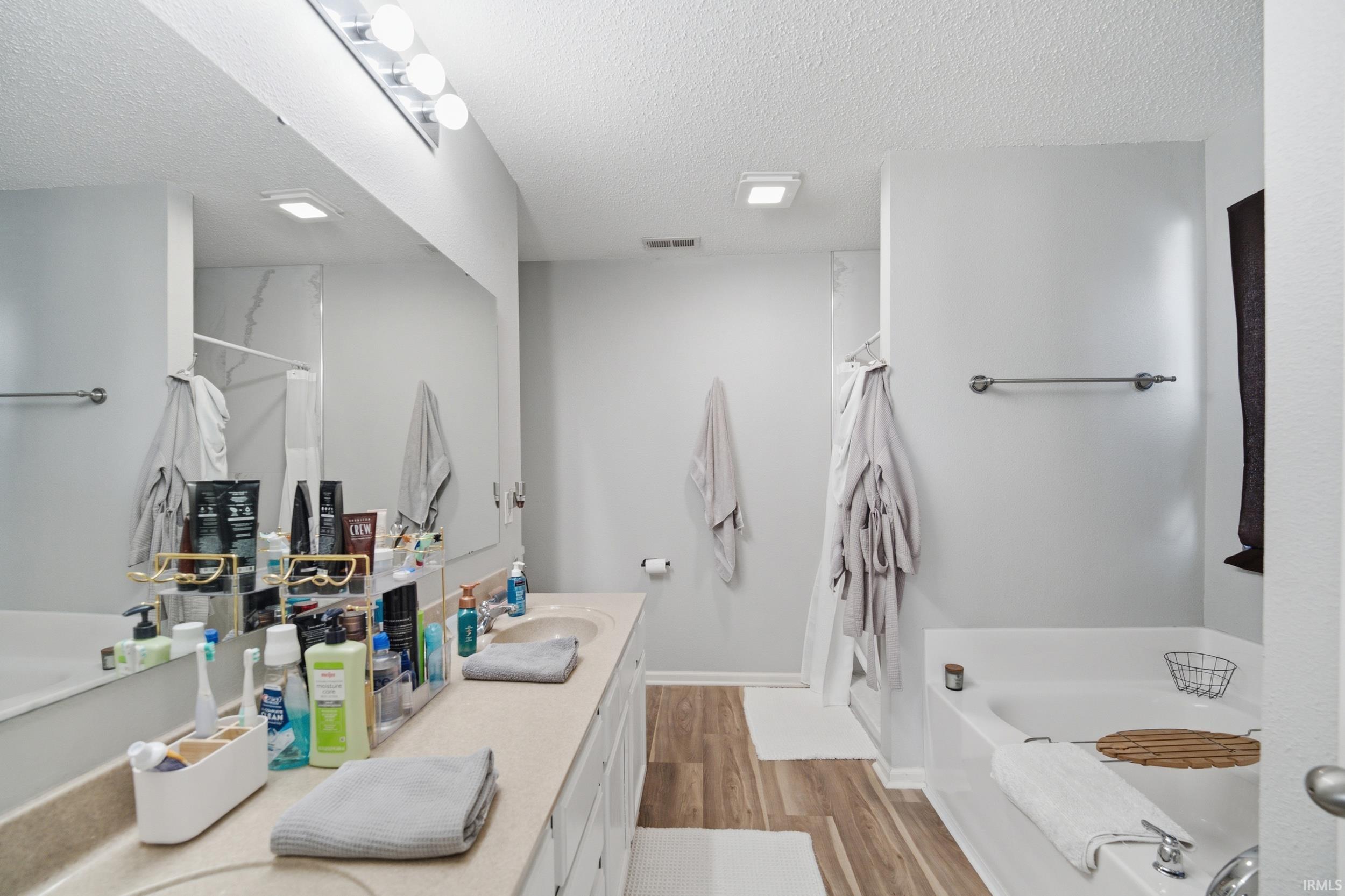 12634 Old Pond Road Noblesville IN 46060