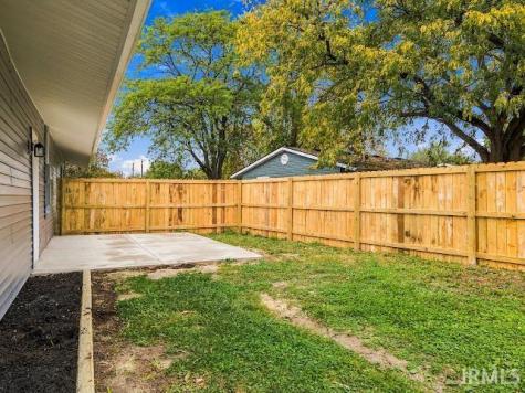 1808 W Braewick Drive Marion IN 46952