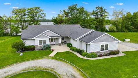 6260 N 100 W Road Howe IN 46746