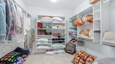 6260 N 100 W Road Howe IN 46746