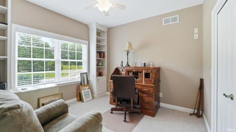 6260 N 100 W Road Howe IN 46746