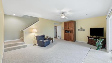 6260 N 100 W Road Howe IN 46746