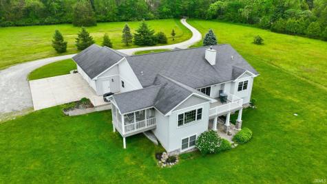 6260 N 100 W Road Howe IN 46746