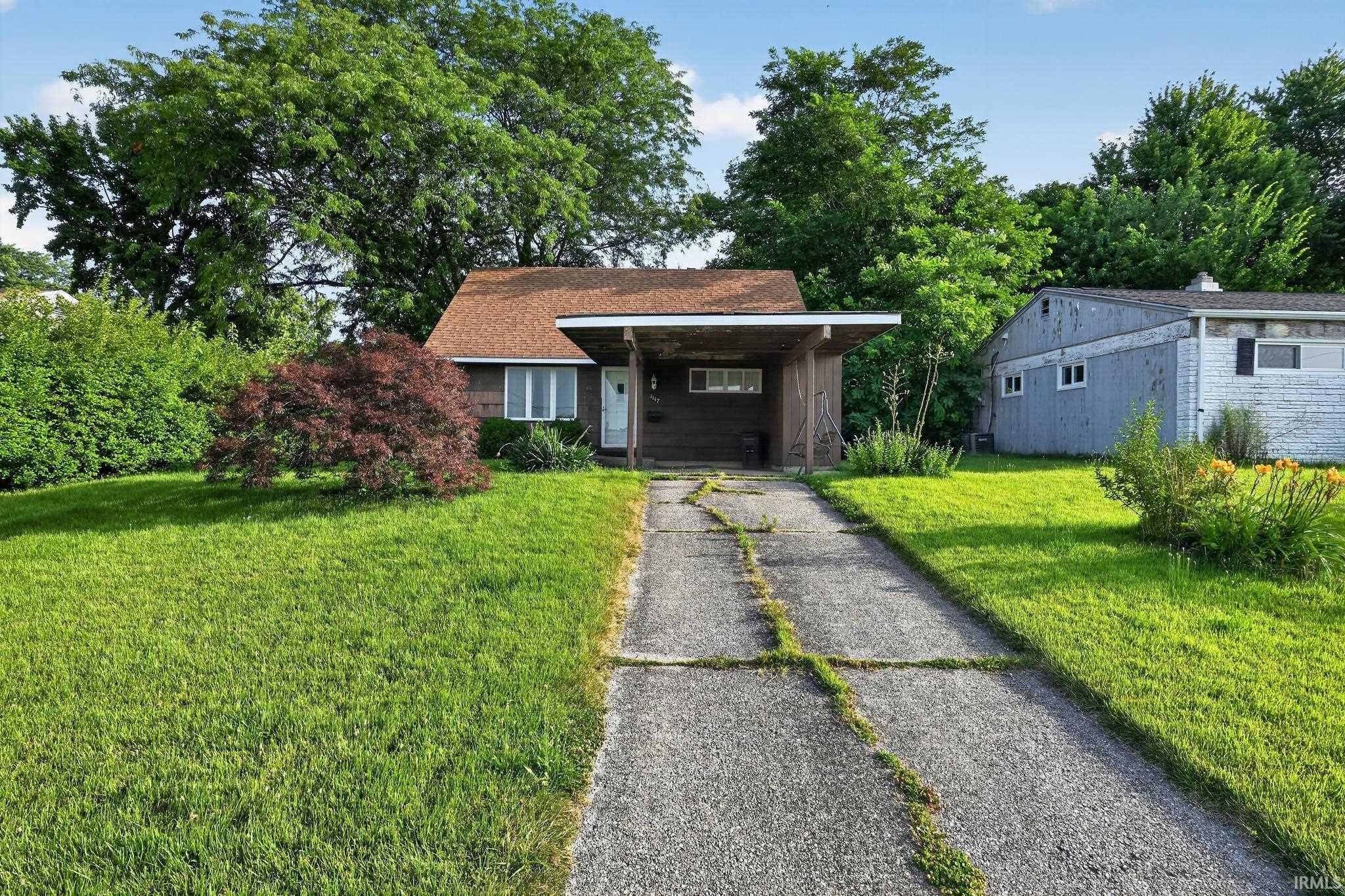 1147 Alpine Drive South Bend IN 46614