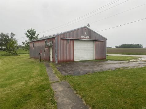 3167 N Highway 1 Pennville IN 47369