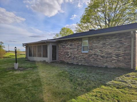 3167 N Highway 1 Pennville IN 47369