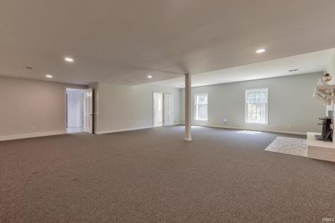 6621 Cochise Drive Evansville IN 47720