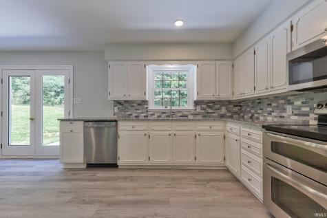 6621 Cochise Drive Evansville IN 47720