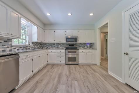 6621 Cochise Drive Evansville IN 47720