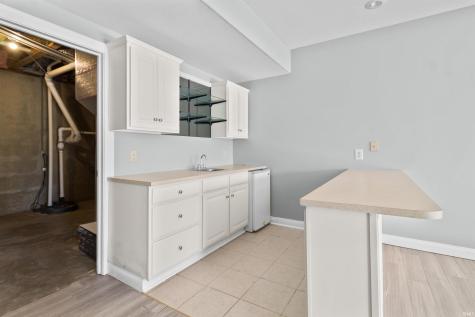 1478 E Crane Pond Drive Marion IN 46952