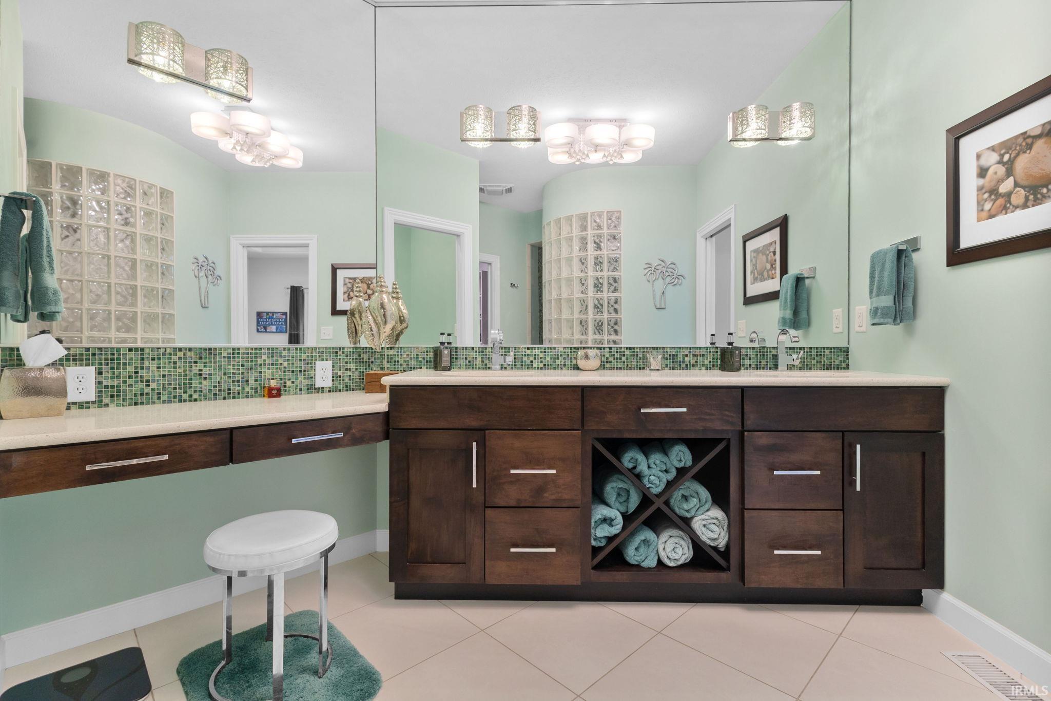 51607 Meadow Pointe Granger IN 46530